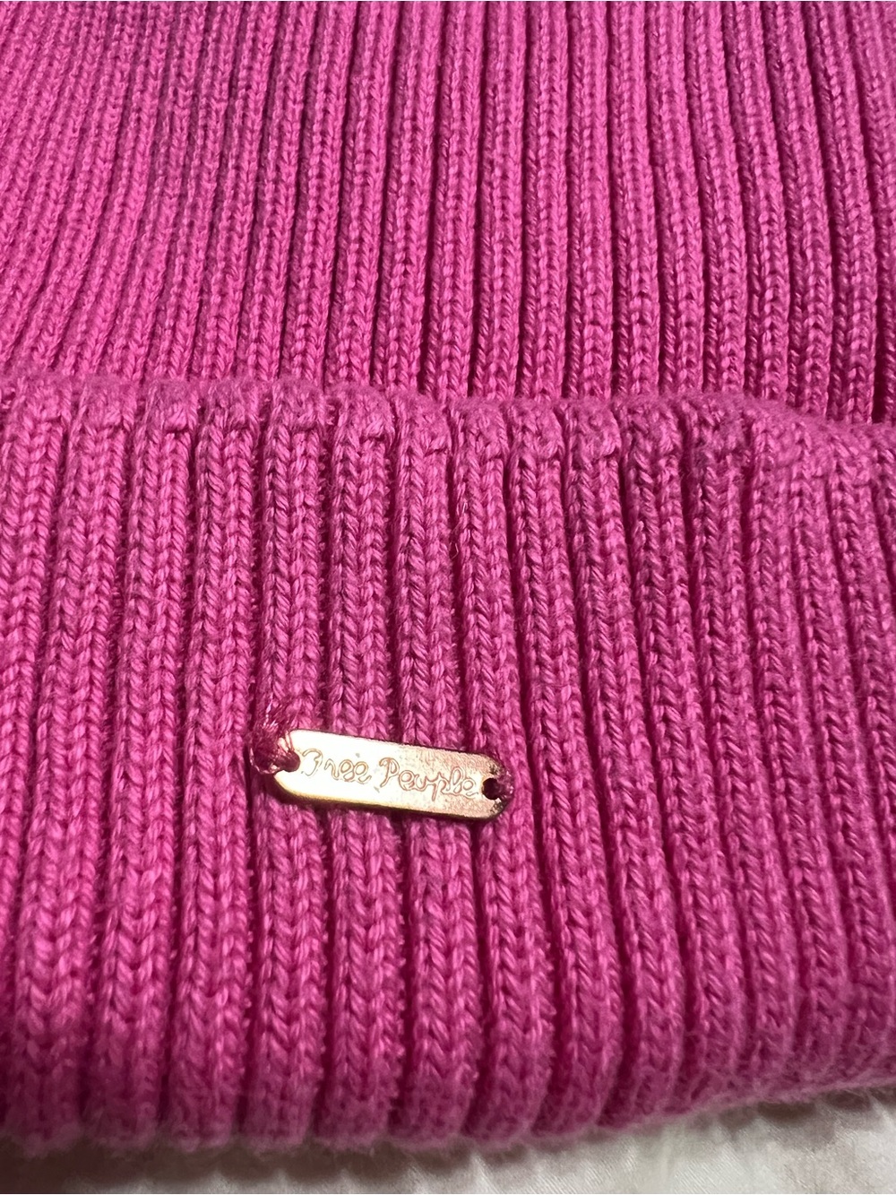 Free People Outside The Lines Slouch Beanie Purple Ribbed Cotton Metal Logo - Picture 3 of 3